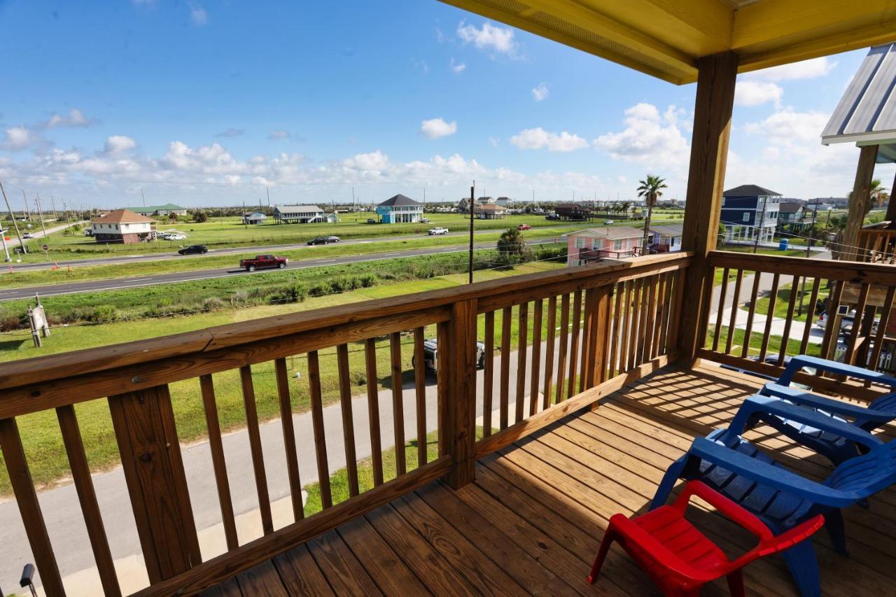 Yellow Beach Haven, Decks, Views, Mere Steps To Sand Galveston Ngoại thất bức ảnh